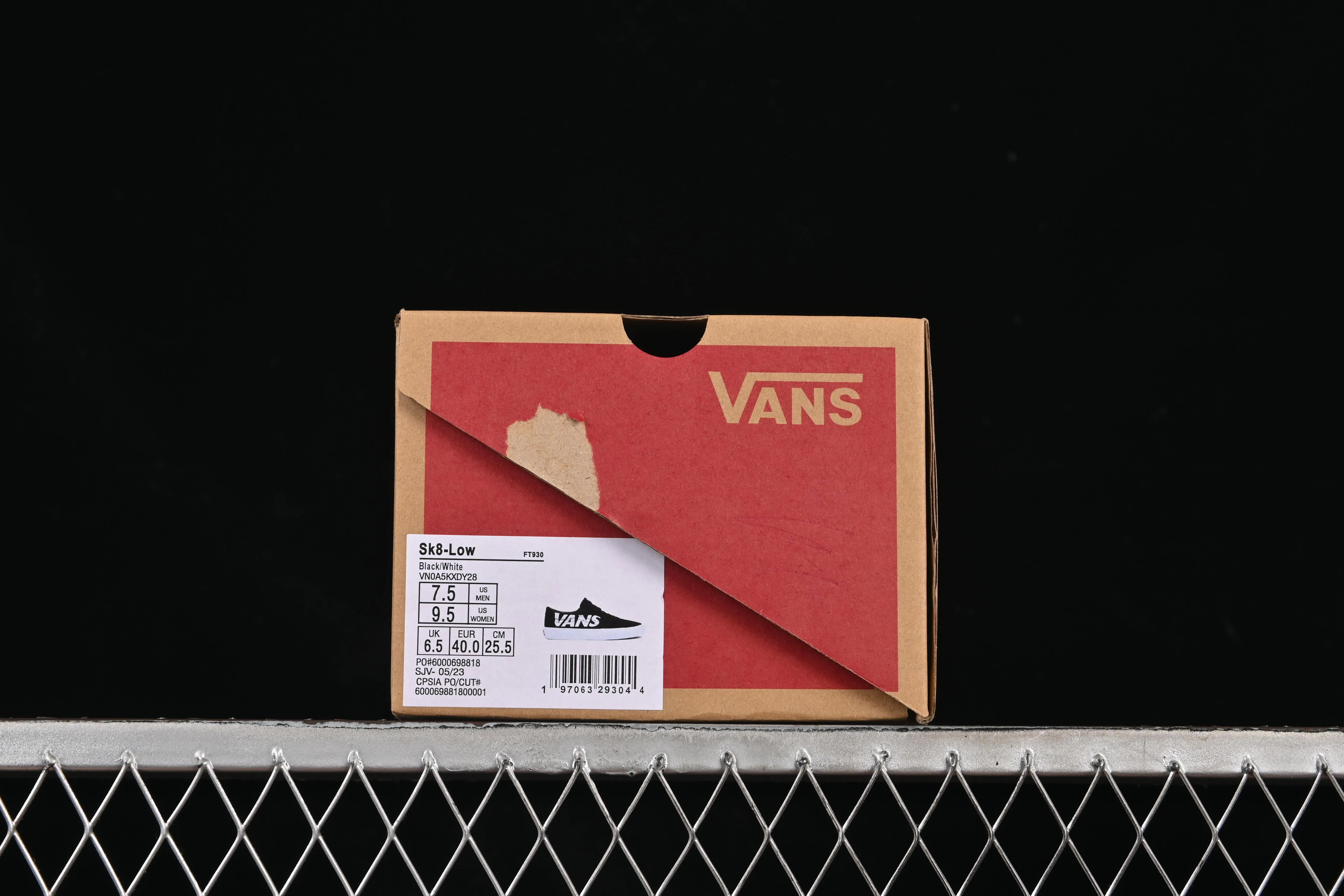 All categories Vans Vans series Vans Low Vans low-top Vans Sk8-Low Vans large logo anti-slip casual skateboard shoes VN0A5KXDY28